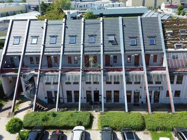 Wohnung zum Kauf 299.900 € 4 Zimmer 111,3 m² 1. Geschoss frei ab sofort Neutraubling 93073