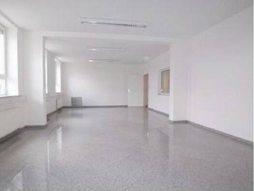 Bürofläche zur Miete 4.800 € Niederzwehren Niederzwehren 34134