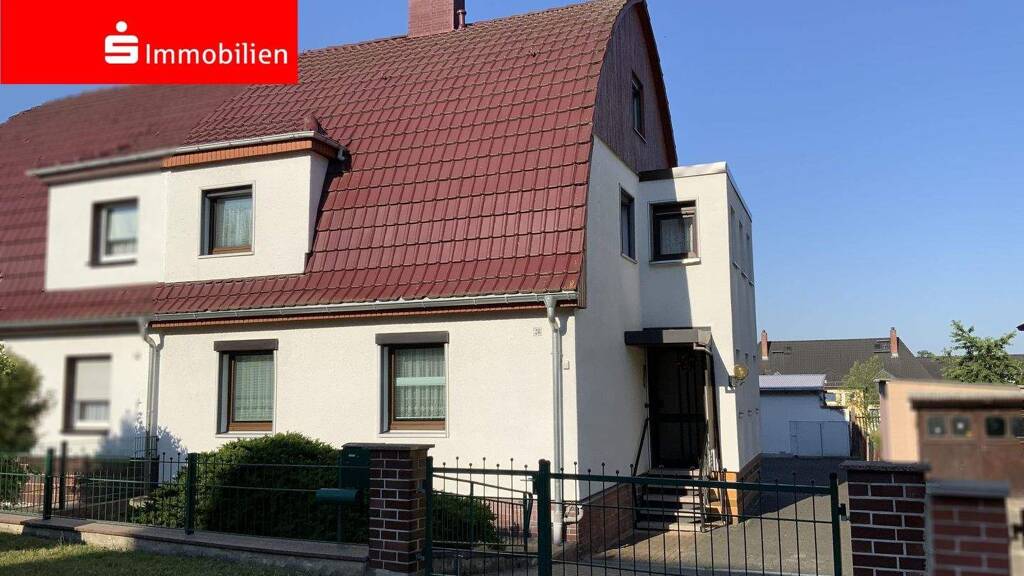 Doppelhaushälfte zum Kauf 117.000 € 5 Zimmer 124 m² 418 m² Grundstück Pößneck,Stadt Pößneck 07381