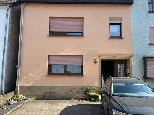 Reihenmittelhaus zum Kauf provisionsfrei 355.000 € 7 Zimmer 175 m² 495 m² Grundstück frei ab sofort Reinigerstraße 45 Wasserliesch 54332