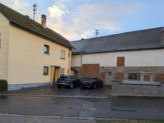 Mehrfamilienhaus zum Kauf als Kapitalanlage geeignet 268.000 € 7 Zimmer 170 m² 515 m² Grundstück Emmelshausen 56281