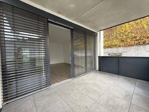 Wohnung zur Miete 1.260 € 3 Zimmer 106 m² frei ab sofort Hauptstraße 33 Höchberg 97204