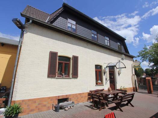 Haus zum Kauf 290.000 € 6 Zimmer 218 m² 1.461 m² Grundstück Stumsdorf Zörbig 06780