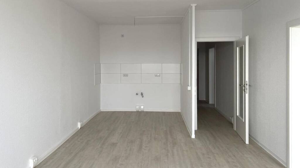 Wohnung zur Miete 443 € 3 Zimmer 64,7 m² 6. Geschoss Vilniuser Straße 16 Rieth Erfurt 99089