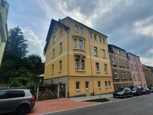 Wohnung zur Miete 630 € 5 Zimmer 105 m² 1. Geschoss frei ab sofort Glauchauer Landstr. 38 Crimmitschau 08451
