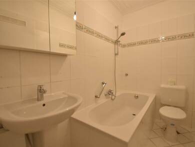 Wohnung zur Miete 845 € 2 Zimmer 60 m² EG frei ab sofort Gnesener Straße 6 Hassels Düsseldorf 40599