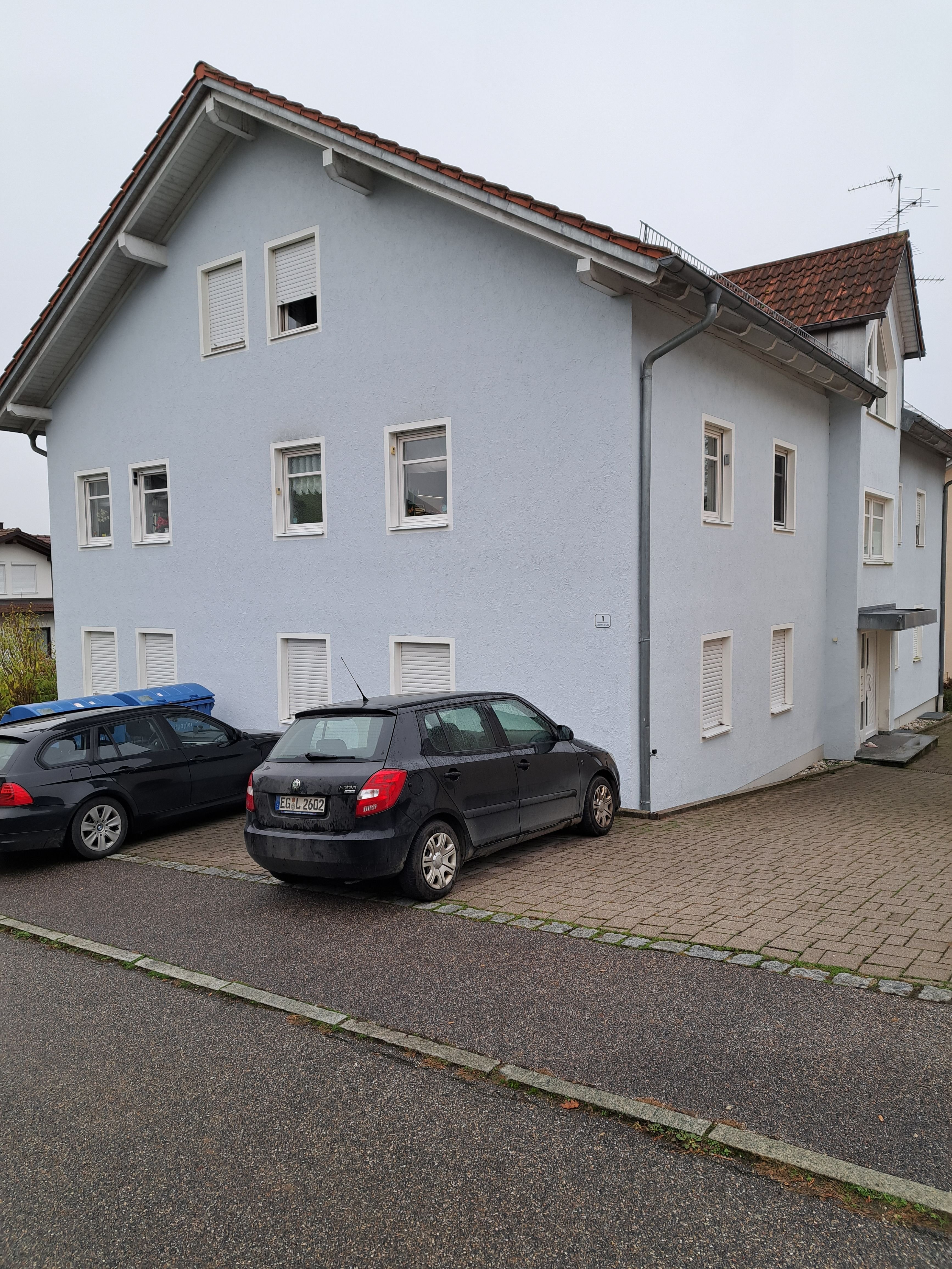 Terrassenwohnung zur Miete 480 € 3 Zimmer 75,8 m²<br/>Wohnfläche EG<br/>Geschoss ab sofort<br/>Verfügbarkeit Asamstr. 1 Triftern Triftern 84371