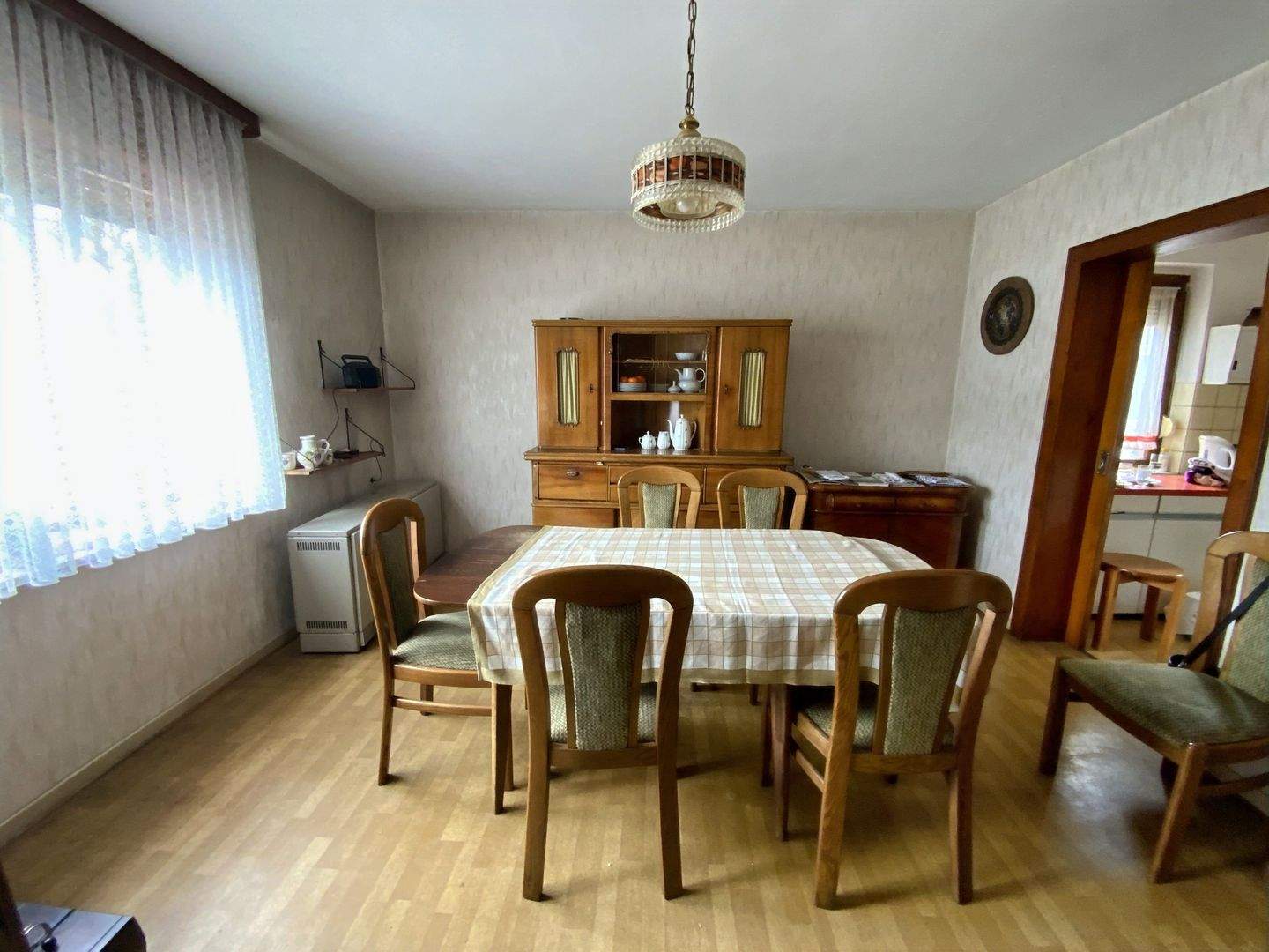 Immobilie in Wiltingen - Freistehendes Einfamilienhaus mit Ausbaumöglichkeit in Wiltingen! - Bild 1