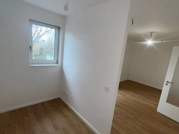 Wohnung zur Miete 666 € 1 Zimmer 37 m² frei ab sofort Sewanstraße 259 Friedrichsfelde Berlin 10319