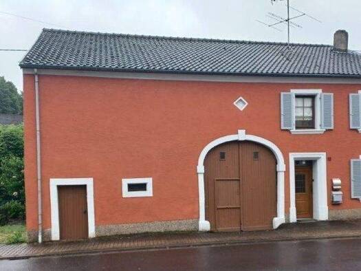 Haus zum Kauf 140 m² 442 m² Grundstück frei ab sofort Düppenweiler Beckingen 66701