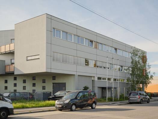 Büro zur Miete 12,50 € teilbar ab 206,2 m² Wien 1220