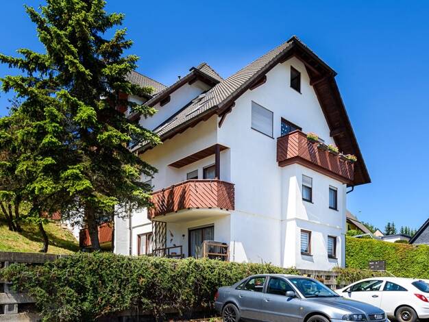Wohnung zum Kauf 82.900 € 3 Zimmer 72,6 m² EG frei ab sofort Siedlungsstraße 25 Judenbach Föritztal-Judenbach 96524