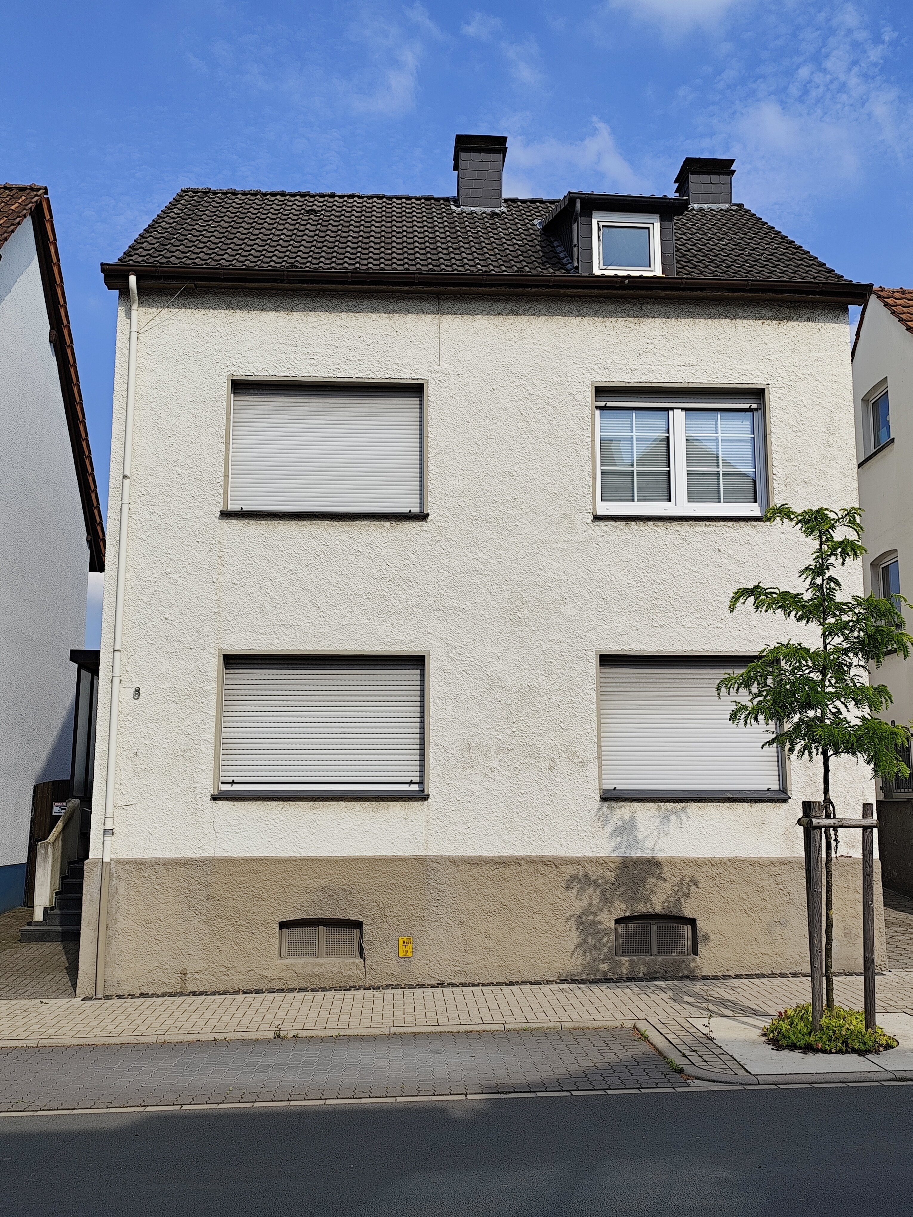 Haus zum Kauf 275.000 € 7 Zimmer 130 m²<br/>Wohnfläche 368 m²<br/>Grundstück Neheim - Ost Arnsberg 59755