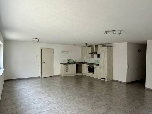Wohnung zur Miete 710 € 3 Zimmer 77 m² Geschoss 1/4 frei ab 01.01.2027 Laupheim Laupheim 88471