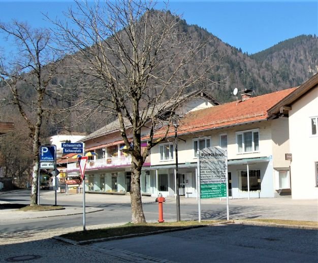 Ladenfläche zur Miete 1.550 m²<br/>Verkaufsfläche Hauptstraße 25, 25a Ruhpolding Ruhpolding 83324