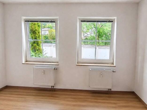 Wohnung zur Miete 300 € 1 Zimmer 24,5 m² frei ab 15.10.2026 Kronprinzenstraße 91 Netphen Netphen 57250