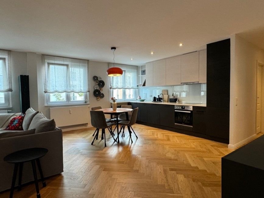 Wohnung zur Miete Wohnen auf Zeit 1.980 € 2 Zimmer 61 m²<br/>Wohnfläche 01.09.2025<br/>Verfügbarkeit Wilmersdorf Berlin 10709