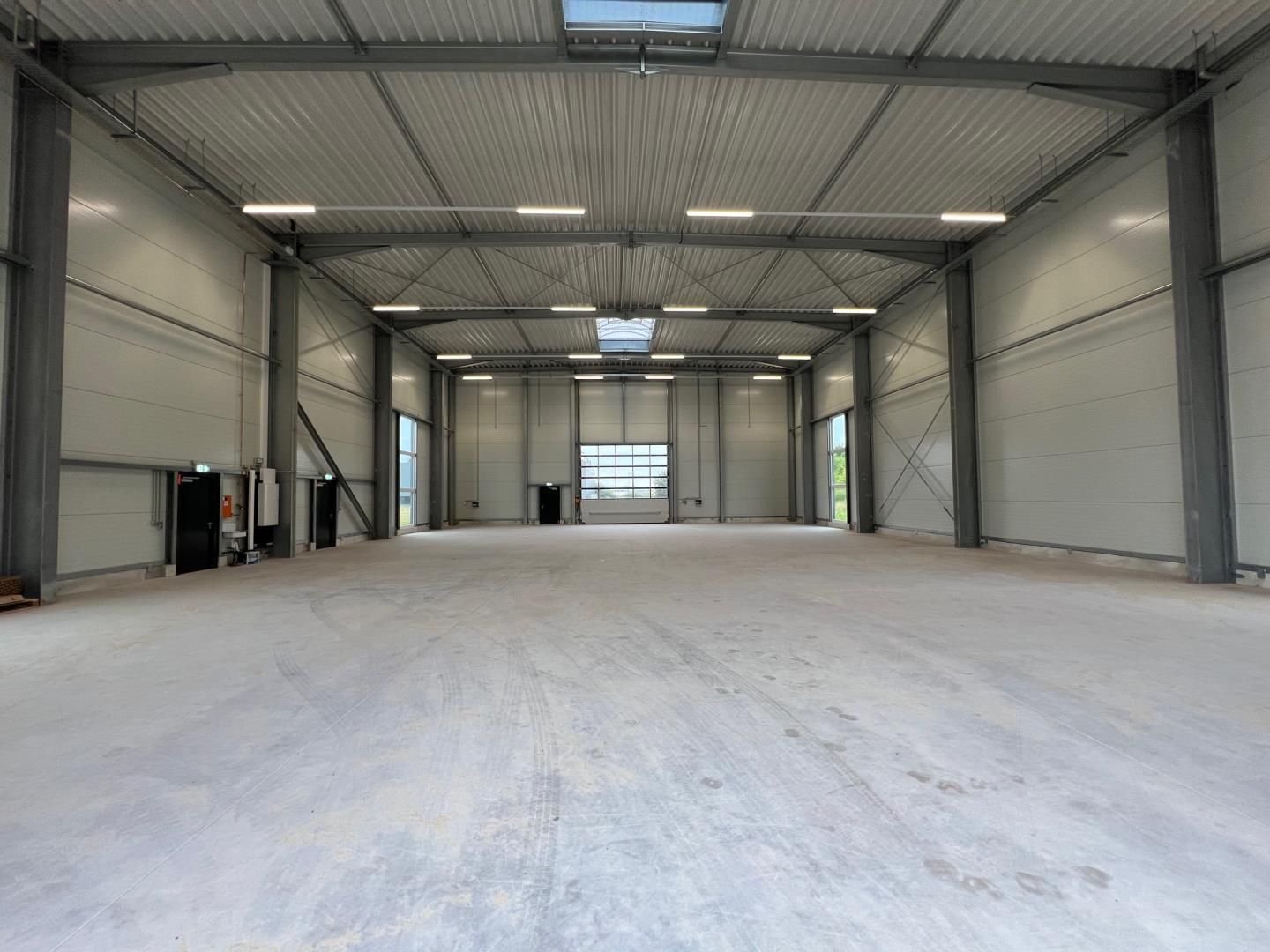 Lagerhalle zur Miete 7,80 € 600 m²<br/>Lagerfläche ab 300 m²<br/>Teilbarkeit Henstedt-Ulzburg 24558