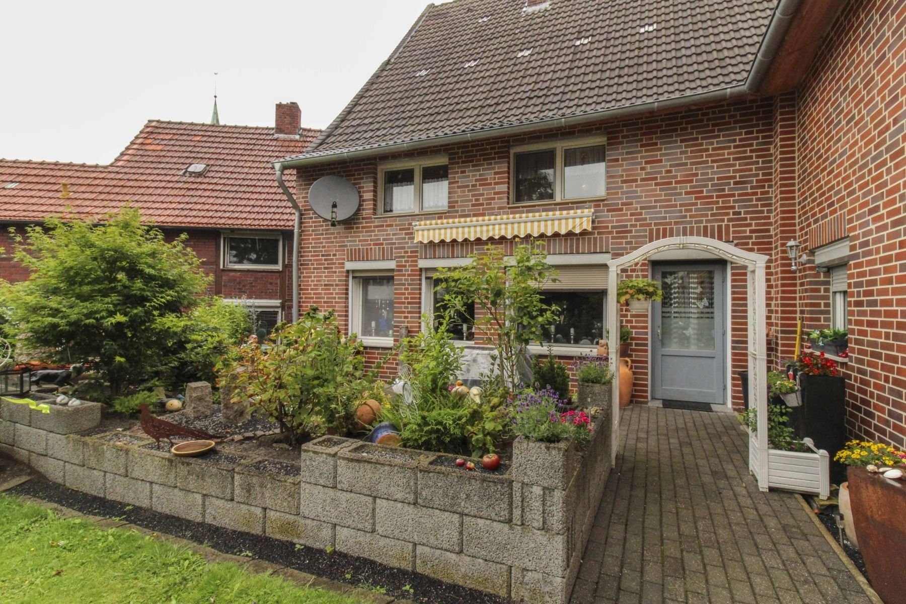 Mehrfamilienhaus zum Kauf als Kapitalanlage geeignet 1.200.000 € 13 Zimmer 423 m²<br/>Wohnfläche 1.080 m²<br/>Grundstück Südkirchen Nordkirchen 59394