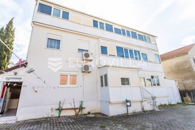 Haus zum Kauf 565.000 € 18 Zimmer 403 m² Pirovac center 22213