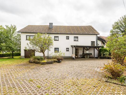 Haus zum Kauf provisionsfrei 79.000 € 5 Zimmer 120 m² 847 m² Grundstück Kalenborn-Scheuern 54570