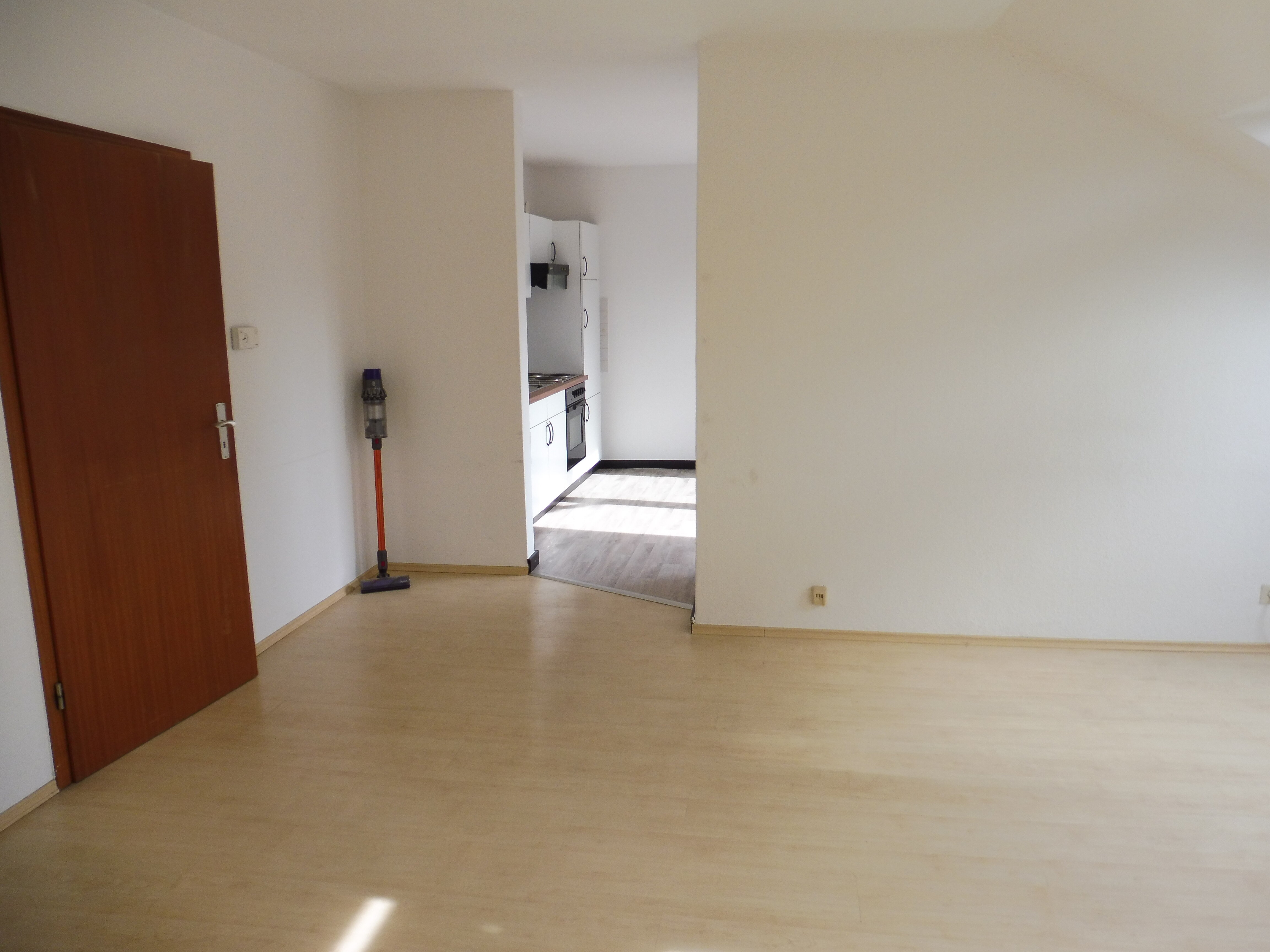 Wohnung zur Miete 450 € 2 Zimmer 53,2 m²<br/>Wohnfläche 1.<br/>Geschoss 01.04.2025<br/>Verfügbarkeit Stadtzentrum Werl 59457