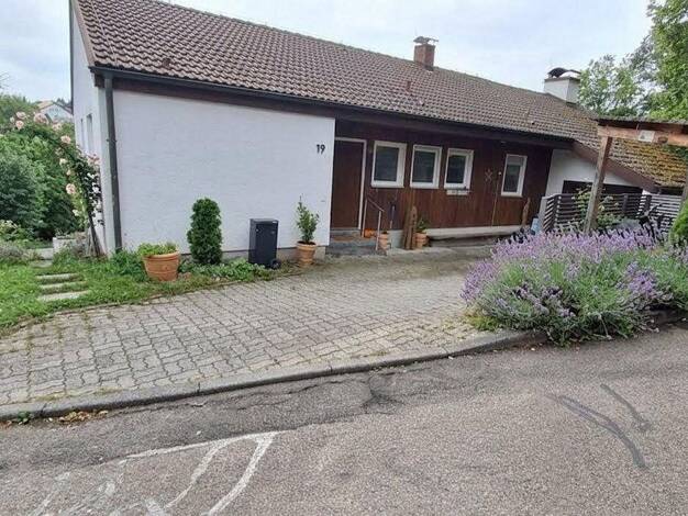 Einfamilienhaus zum Kauf provisionsfrei 499.000 € 7 Zimmer 192 m² 1.200 m² Grundstück Am Hirtenbuckel 19 Sirchingen Bad Urach 72574