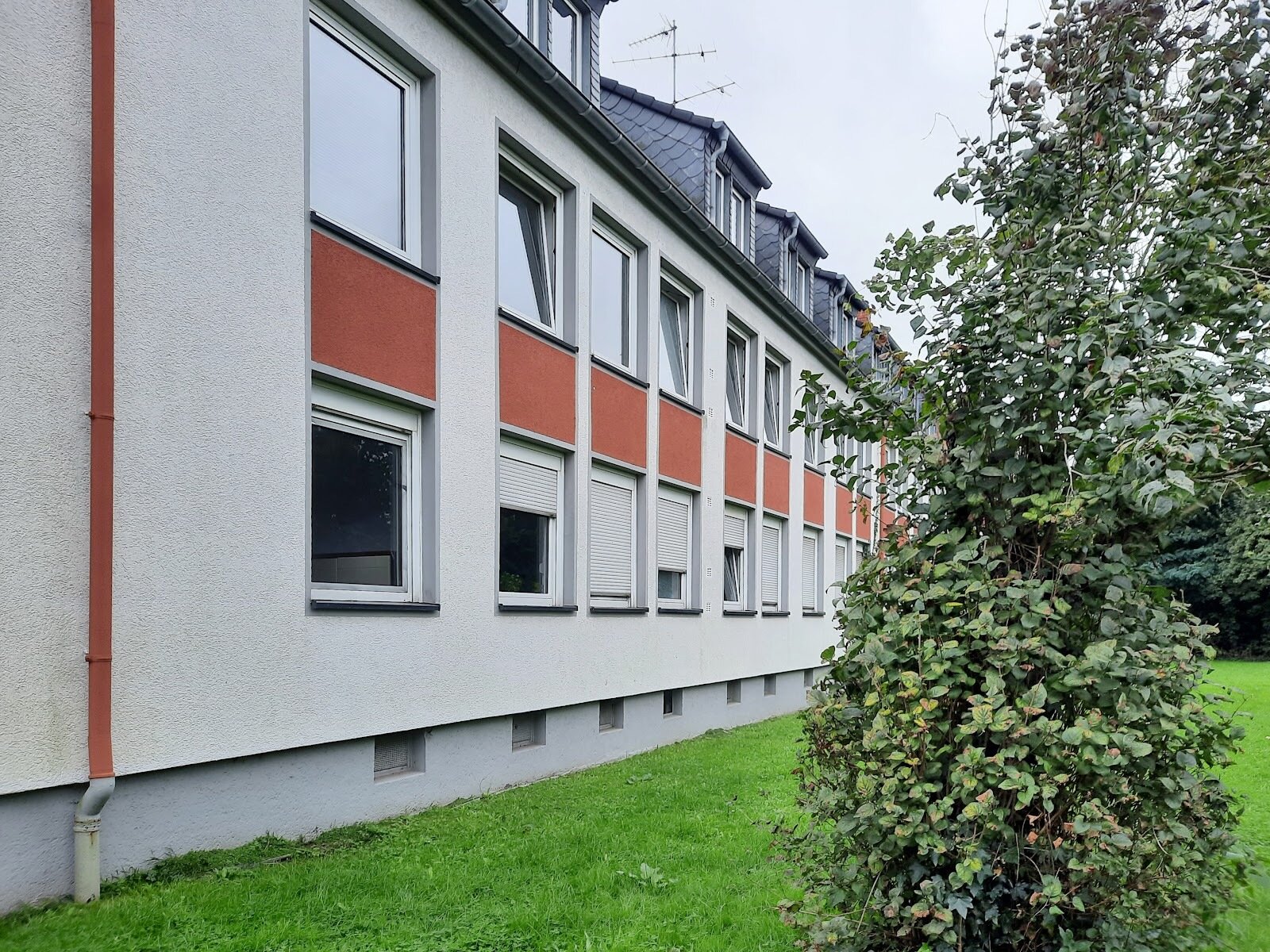 Wohnung zur Miete 275 € 3 Zimmer 44,3 m²<br/>Wohnfläche 1.<br/>Geschoss Koopmannstraße 83 Obermeiderich Duisburg 47138