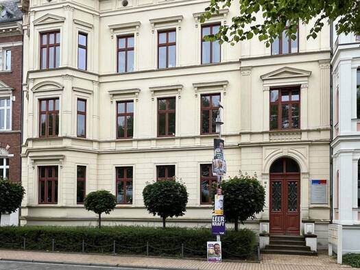 Wohnung zur Miete 495 € 2 Zimmer 53 m² 3. Geschoss frei ab sofort August-Bebel-Straße 4 Schelfstadt Schwerin 19055