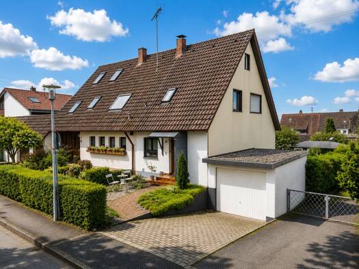 Doppelhaushälfte zum Kauf 339.000 € 3,5 Zimmer 79 m² 290 m² Grundstück Hilzingen 78247