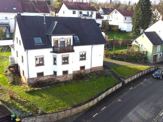 Einfamilienhaus zum Kauf 279.000 € 8 Zimmer 180 m² 838 m² Grundstück St.Ingberter Straße 78 Heckendalheim Mandelbachtal 66399