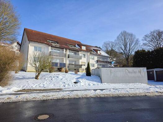 Wohnung zum Kauf 132.000 € 3 Zimmer 86,5 m² frei ab sofort Eisfeld Eisfeld 98673