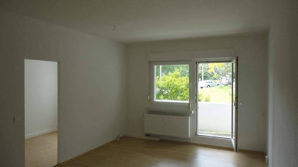 Wohnung zum Kauf 49.000 € 3 Zimmer 69 m² Lusan Gera 07549