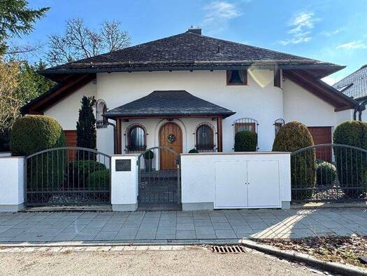 Einfamilienhaus zum Kauf 1.585.000 € 3,5 Zimmer 160 m² 558 m² Grundstück Riemerling 85521