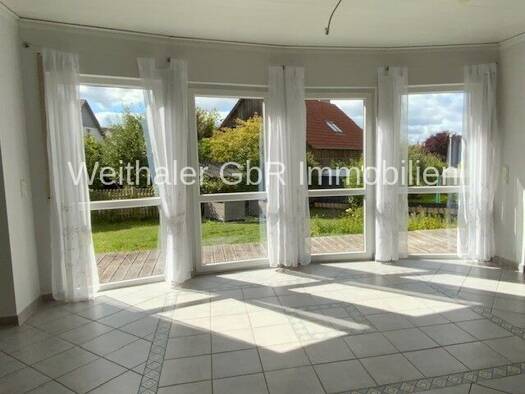 Einfamilienhaus zum Kauf 563.000 € 5,5 Zimmer 140 m² 671 m² Grundstück Thalmassing Thalmassing 93107