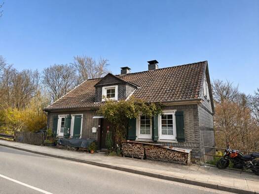 Einfamilienhaus zum Kauf 219.000 € 4 Zimmer 136 m² 1.038 m² Grundstück Blankenstein Hattingen 45527