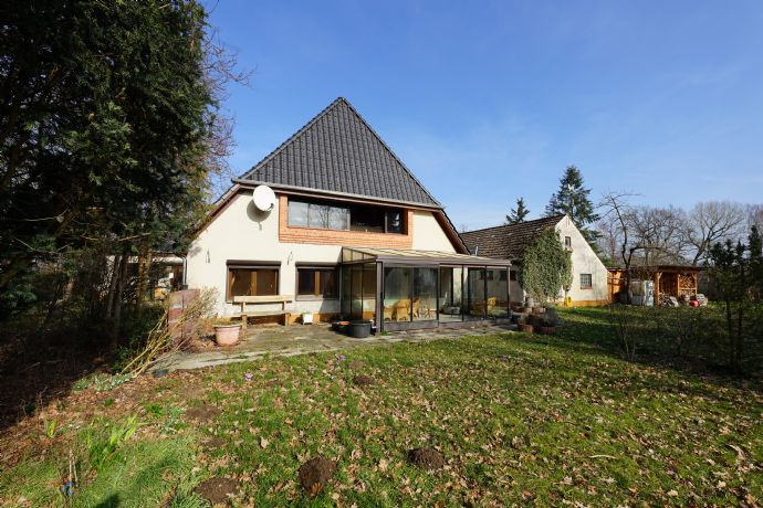 Einfamilienhaus zum Kauf 399.000 € 11 Zimmer 237 m²<br/>Wohnfläche 2.072 m²<br/>Grundstück ab sofort<br/>Verfügbarkeit Heide Boizenburg/Elbe 19258