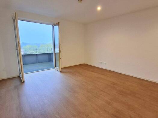 Wohnung zur Miete 696 € 1 Zimmer 39,9 m² 5. Geschoss Gadebuscher Straße 25A Kaulsdorf Berlin 12619