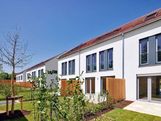 Reihenmittelhaus zur Miete - Erstbezug 3.612 € 4 Zimmer 136,3 m² Lohwiesenweg Unterföhring 85774