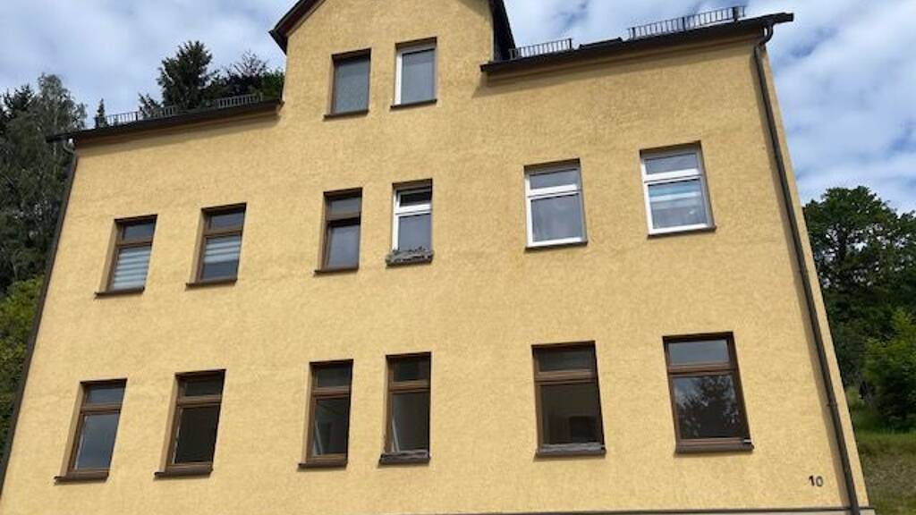 Wohnung zur Miete 318 € 2 Zimmer 53 m² frei ab sofort Forststraße 10 Neustädtel Schneeberg 08289