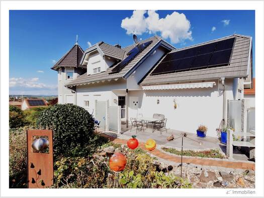 Haus zum Kauf 620.000 € 7 Zimmer 240 m² 804 m² Grundstück frei ab sofort Großheirath 96269