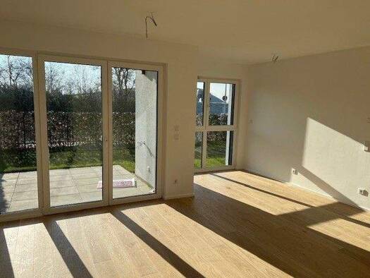 Wohnung zum Kauf - Neubau provisionsfrei 495.000 € 3 Zimmer 76 m² EG frei ab sofort Bertolt-Brecht-Str. 2 Herzogenaurach 91074