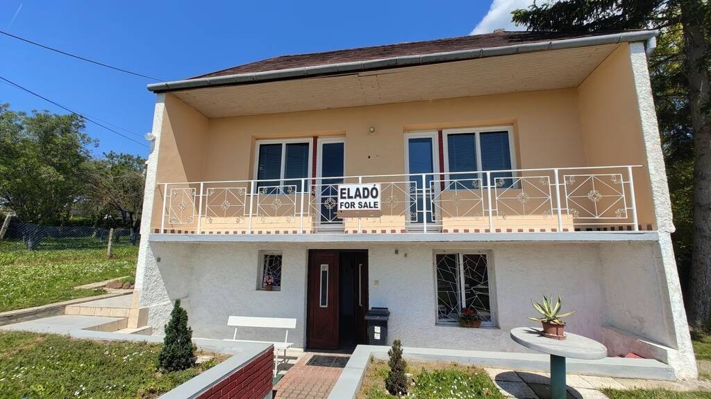 Haus zum Kauf provisionsfrei als Kapitalanlage geeignet 198.000 € 3 Zimmer 180 m² 950 m² Grundstück Vonyarcvashegy 8314