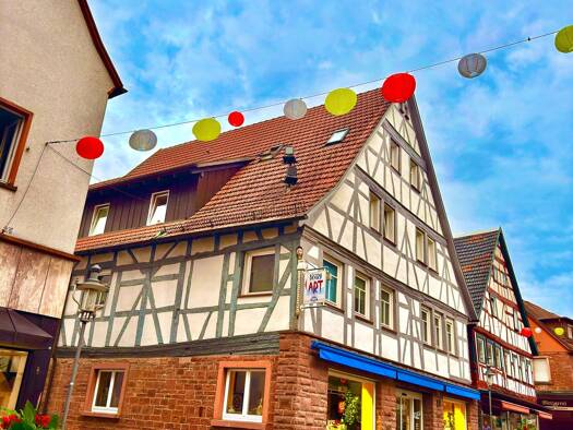 Wohnung zur Miete 1.000 € 4 Zimmer 106 m² Geschoss 2/3 frei ab sofort Hauptstraße 24 a Walldürn Walldürn 74731