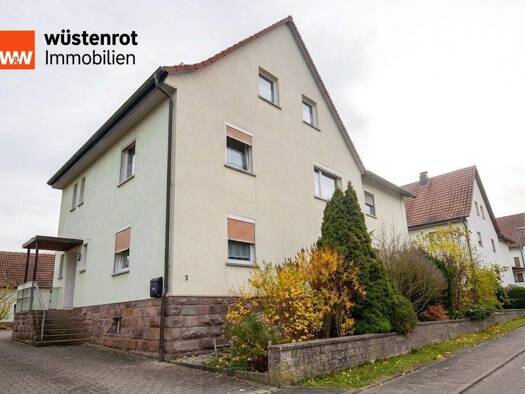 Einfamilienhaus zum Kauf 279.000 € 9 Zimmer 250 m² 1.284 m² Grundstück Angersbach Wartenberg / Angersbach 36367