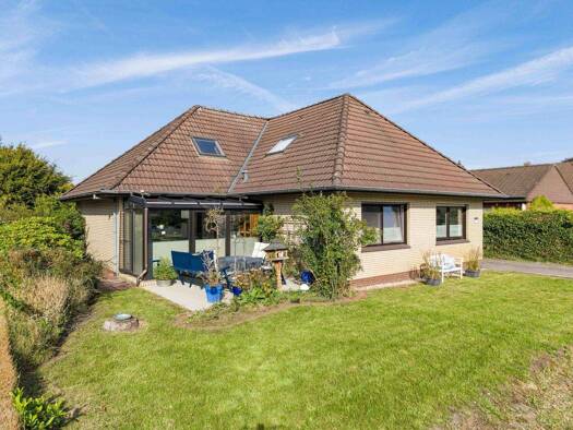 Einfamilienhaus zum Kauf 289.000 € 5 Zimmer 166 m² 883 m² Grundstück frei ab 01.03.2026 Rhaudermoor Rhauderfehn 26817