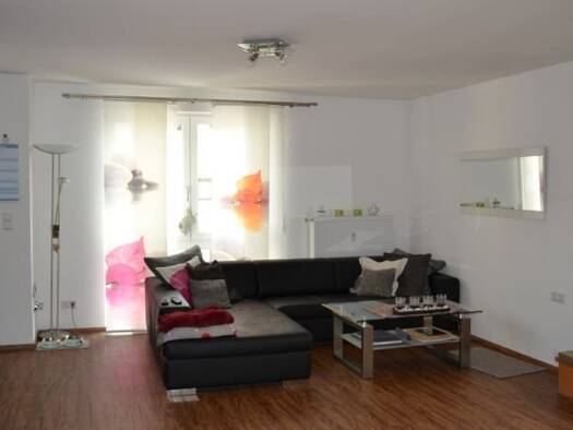Wohnung zur Miete 980 € 3,5 Zimmer 92 m² Geschoss 2/3 frei ab 01.07.2026 Fischbach Nürnberg 90475