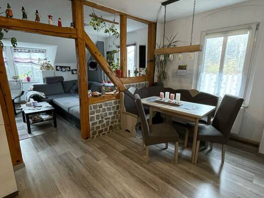 WG-Zimmer zur Miete 595 € 4 Zimmer 97 m² 3. Geschoss frei ab sofort Krumhermersdorfer Str. 2 Zschopau 09405