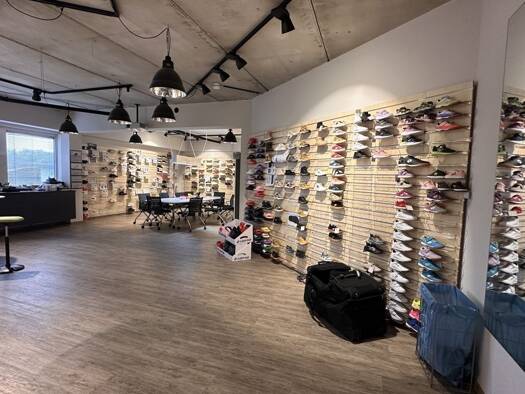 Werkstatt zur Miete 15.000 € 1.300 m² Lagerfläche Garstedt Norderstedt 22848