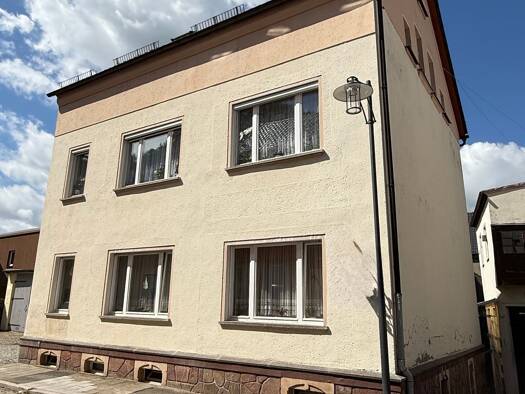Mehrfamilienhaus zum Kauf 60.000 € 9 Zimmer 240 m² Lichtenstein Lichtenstein/Sachsen 09350